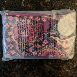 NEW Vera Bradley Photo ID Wallet